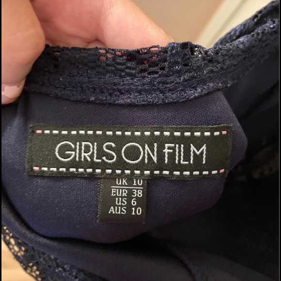 Navy lace open-back dress - Picture 3 of 3